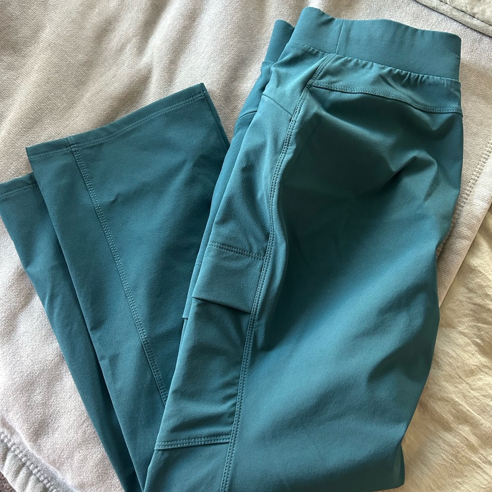 Eddie Bauer Women’s Teal Active Pants